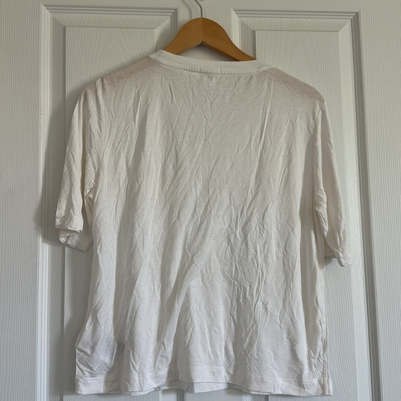GAP White Tshirt NWT - Picture 2 of 8